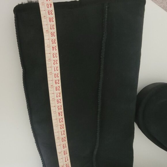 UGG Women's Classic Tall II Winter Boot. - Picture 7 of 10